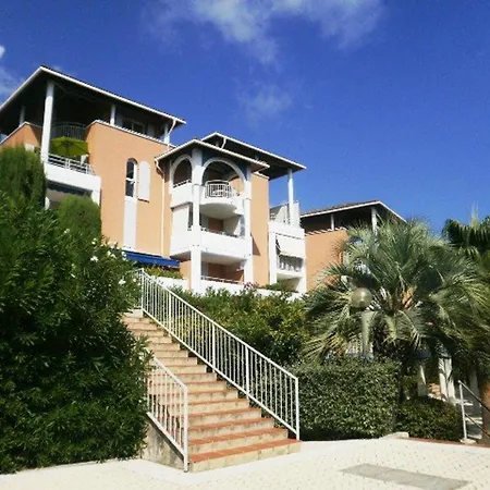 Appartement Duplex Ensoleille Avec Terrasse, 5 Couchages, Proche Plage, Parking Inclus - - Fr-1-251-565 *