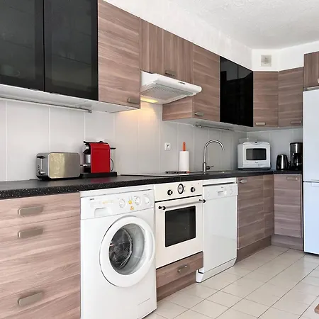 Duplex Ensoleille Avec Terrasse, 5 Couchages, Proche Plage, Parking Inclus - - Fr-1-251-565 Appartement Le Lavandou